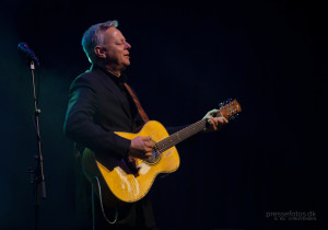 3134 | Tommy Emmanuel