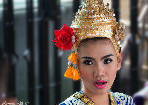 001 | Traditional temple dancer @ Siam Square